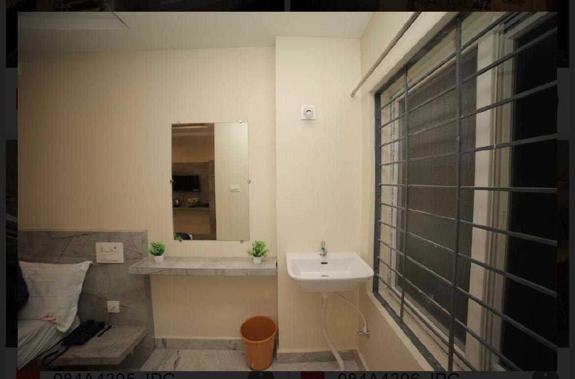 Sri Ganesh Residency Hotel Tirupati Buitenkant foto
