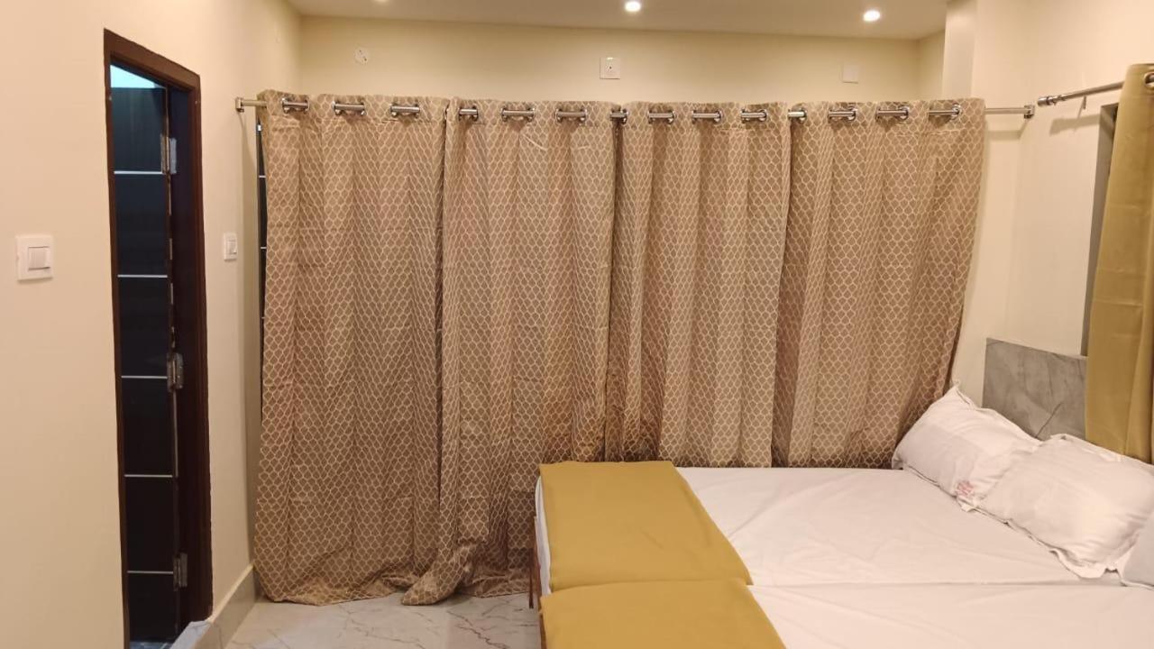 Sri Ganesh Residency Hotel Tirupati Buitenkant foto